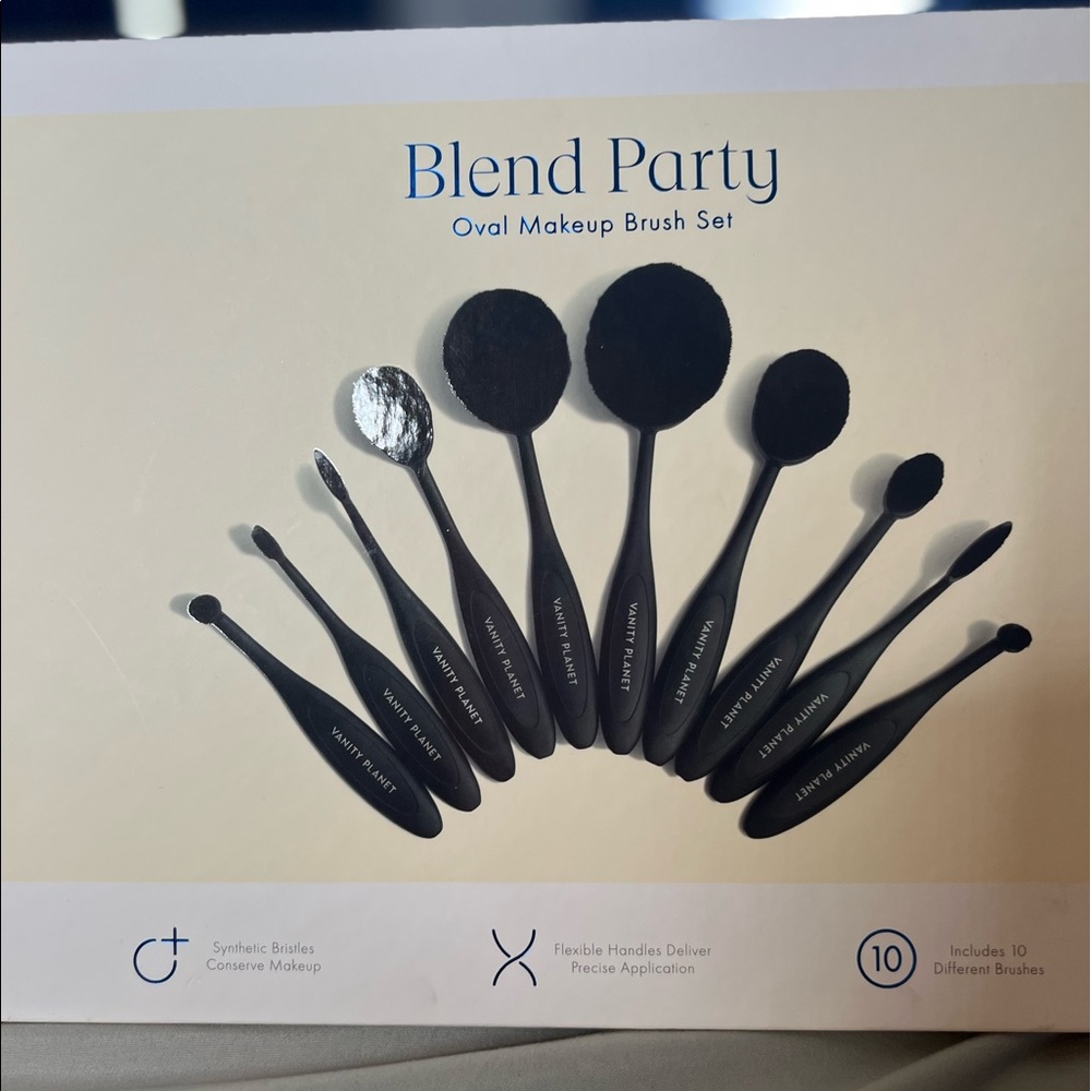 NEW Vanity Planet blend party set brushes